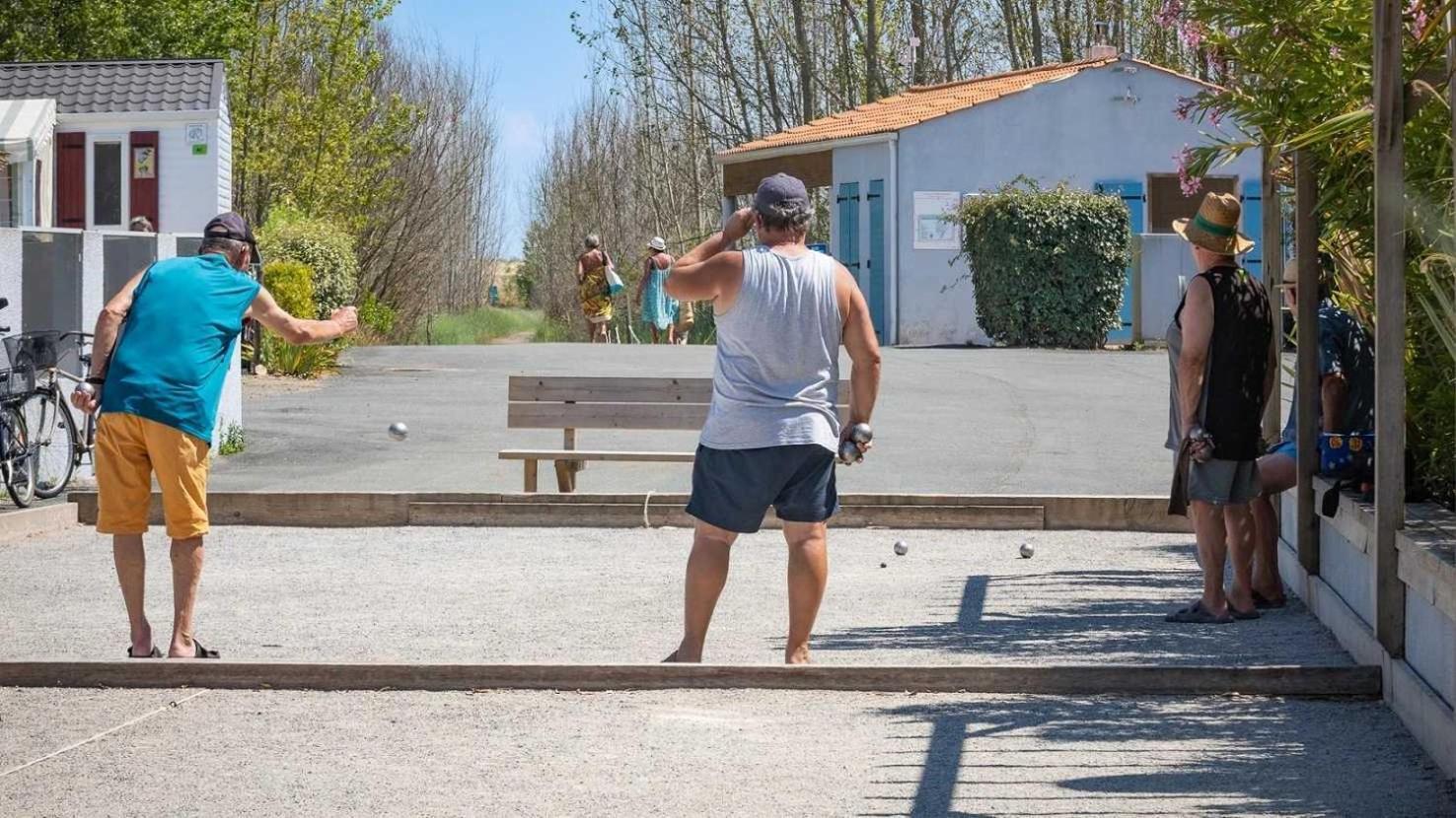 A 200m Piscine 4 Eeic0a Villa